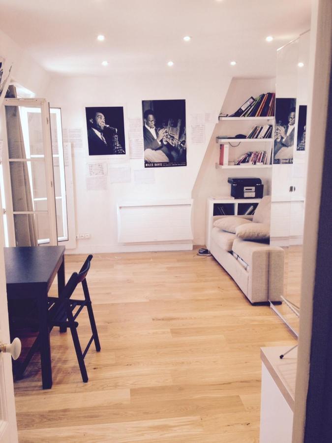 Montmartre Sous Les Toits Apartment Paris Exterior photo